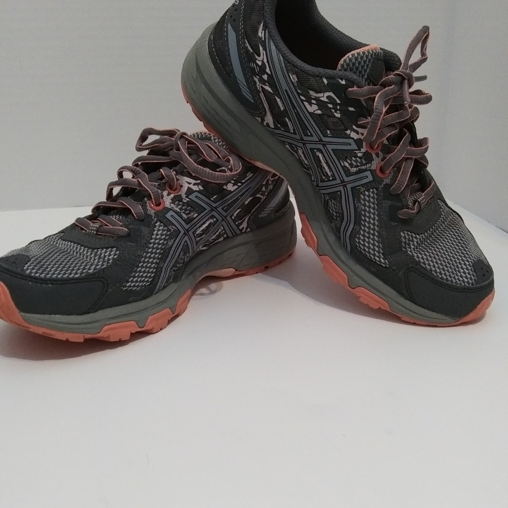 Asics - Picture 6 of 8